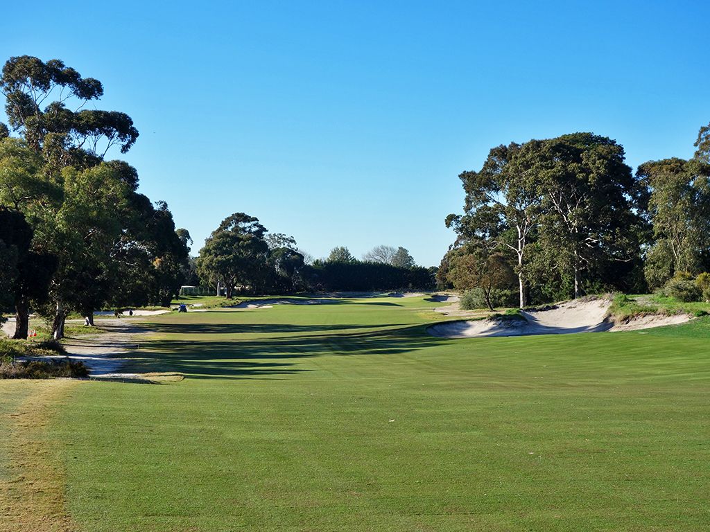 17th Hole at Victoria Golf Club (576 Yard Par 5)